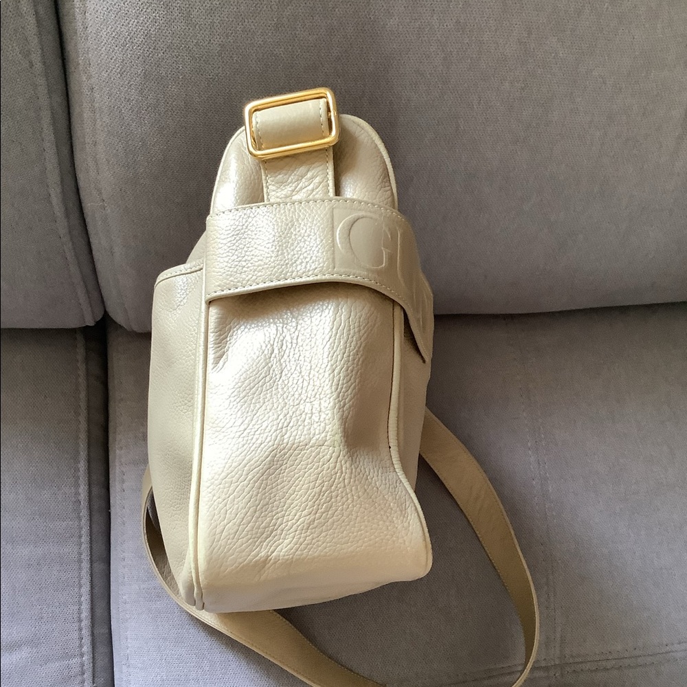 Leather GUCCI crossbody -GUC 🌼🌼🌼 - Picture 15 of 16
